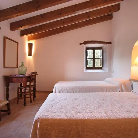 Mallorcan Farmhouse Near Finca Oleander Butxaco